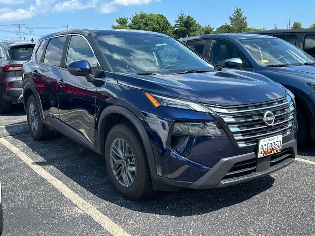Used 2026 Deep Ocean Blue Nissan SV image 1