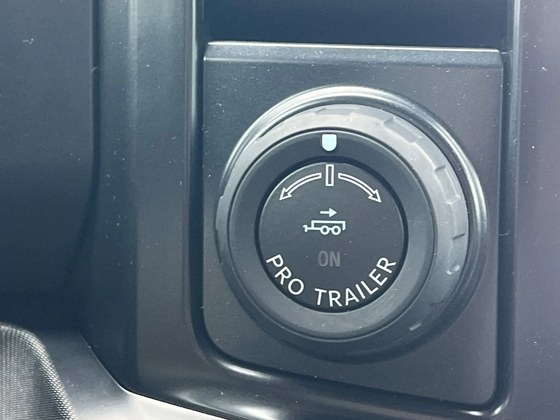 2026 Ford F-350 Super Duty Platinum - Photo 6