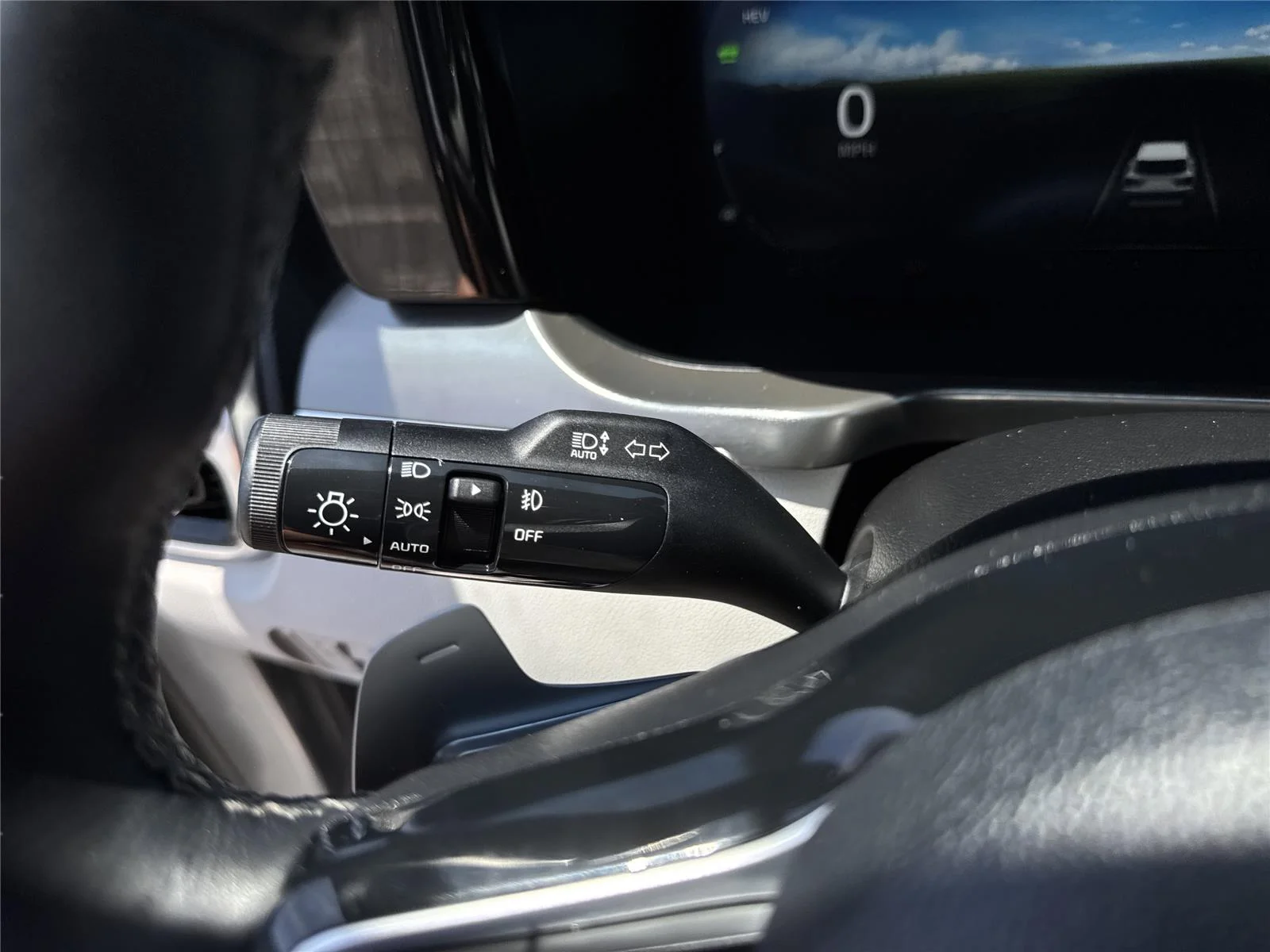 Used 2022 Steel Gray Kia SX Prestige image 21