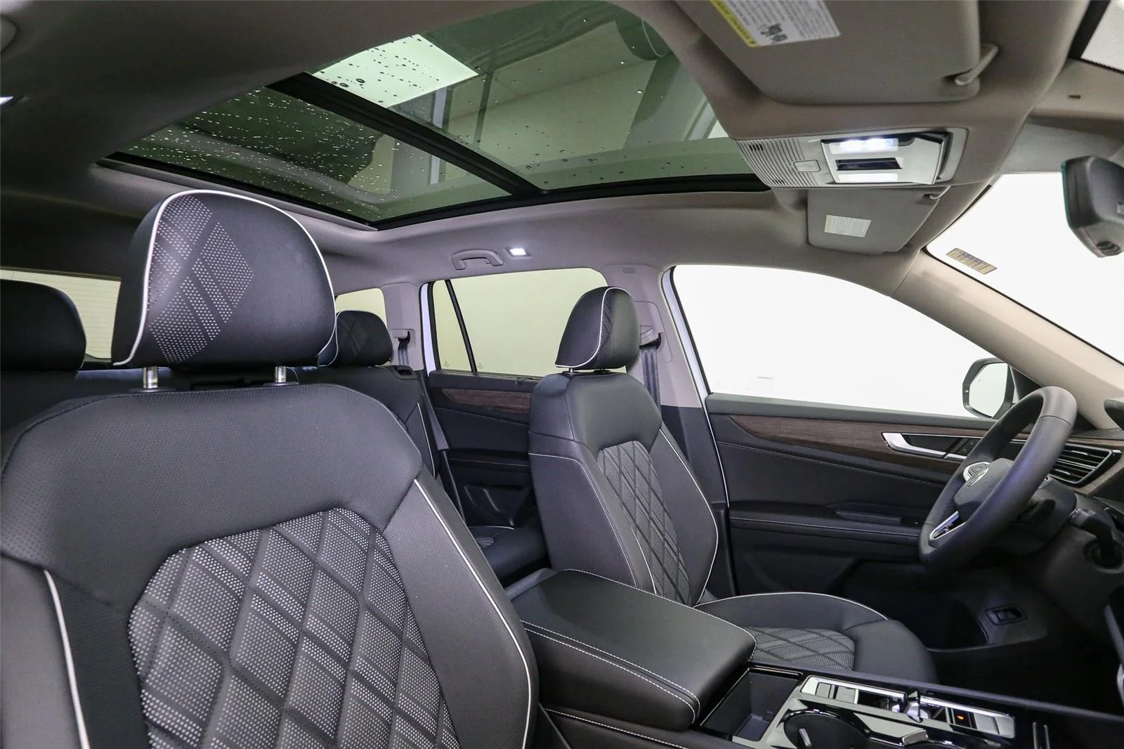 New 2026 Pure Gray Volkswagen 2.0T SEL Premium R-Line image 16