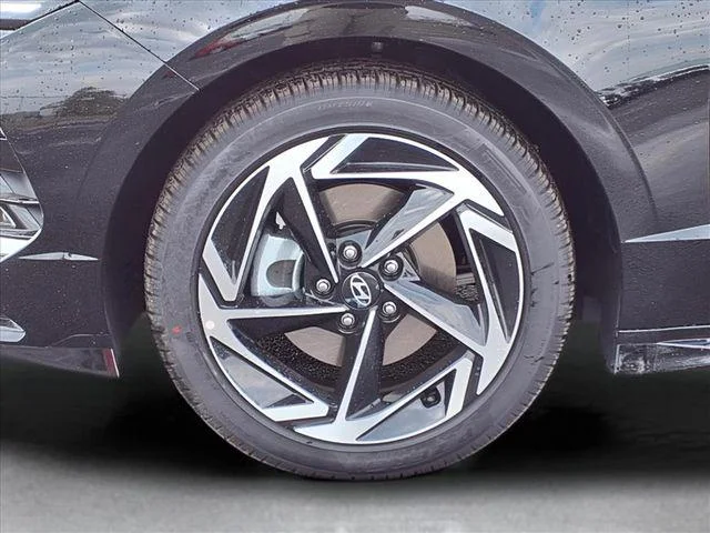 New 2026 Black Hyundai SEL Sport image 10