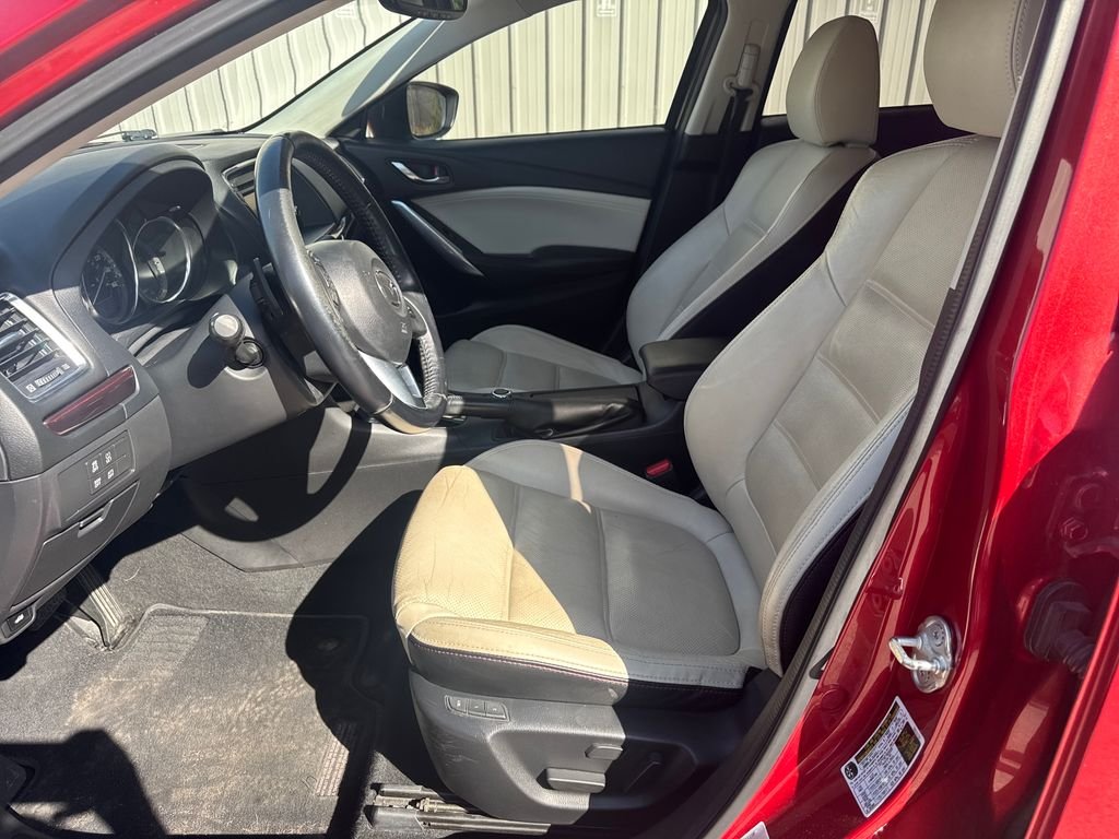 Used 2015 Red Mazda i Grand Touring image 13