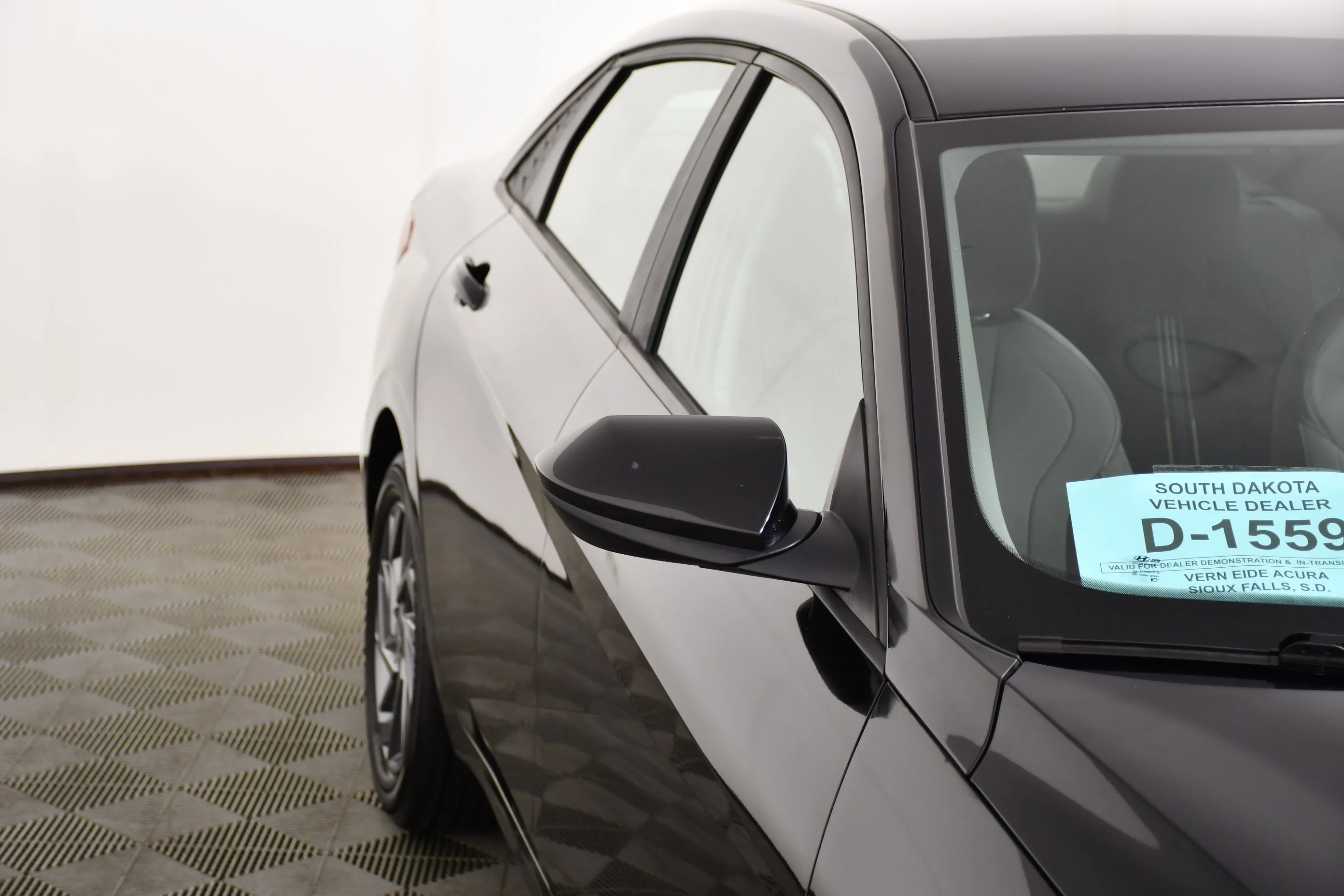 Used 2024 Abyss Black Hyundai SEL image 14