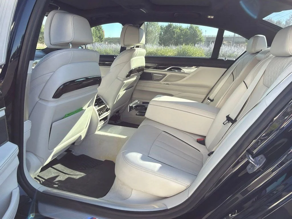 Used 2019 Carbon Black Metallic BMW 750i xDrive image 11
