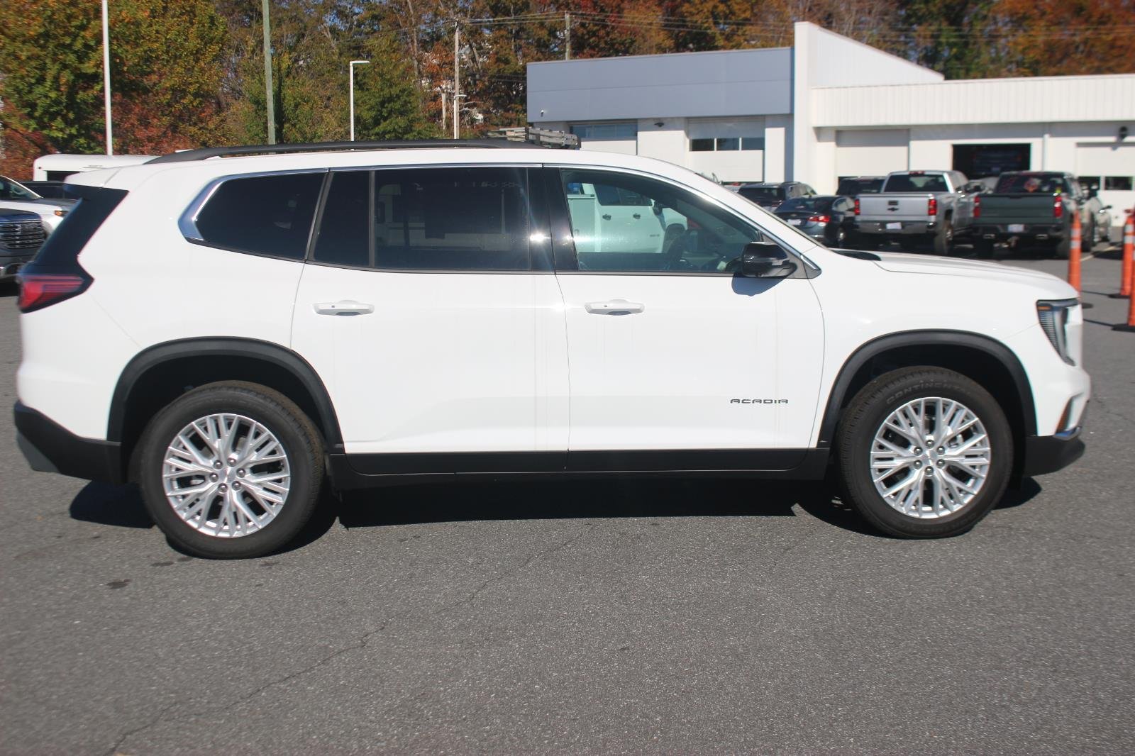 2025 GMC Acadia Elevation - Photo 8