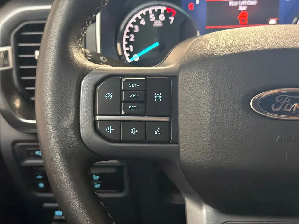 Used 2023 Gray Ford XLT image 17