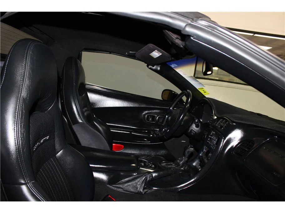 Used 2002 Black Chevrolet Convertible 2D image 15