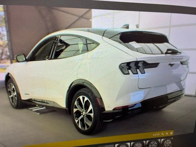 Used 2023 White Ford Premium image 4