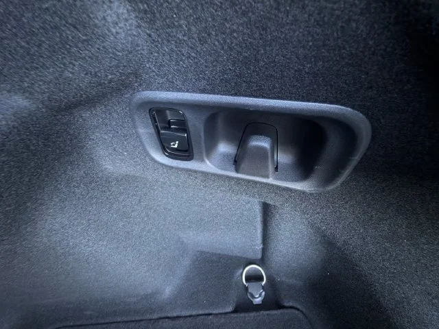 Used 2024 Gray Mercedes-Benz C 300 image 29