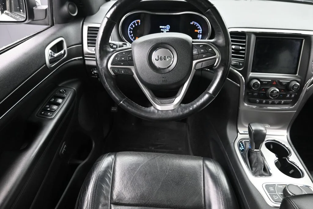 Used 2018 White Jeep Limited image 15