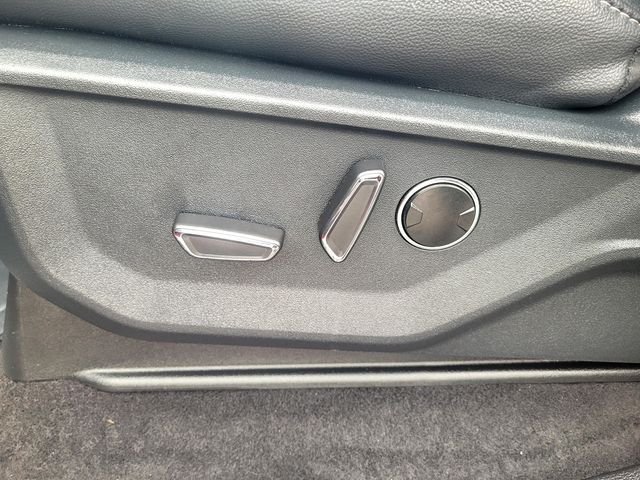 Used 2025 Red Ford Lariat image 11