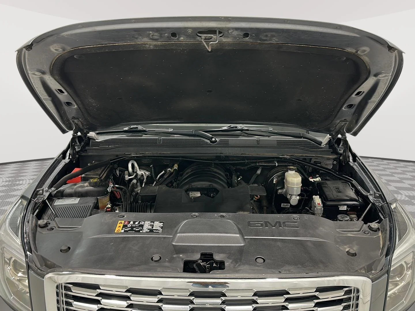 Used 2019 SATIN STEEL METALLIC GMC Denali image 29