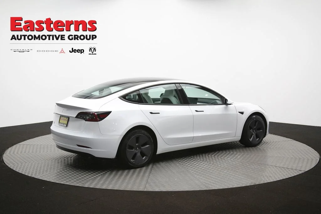 Used 2023 White Tesla Base image 38