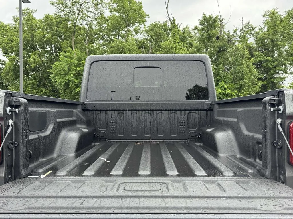 Used 2026 Gray Jeep Willys image 29