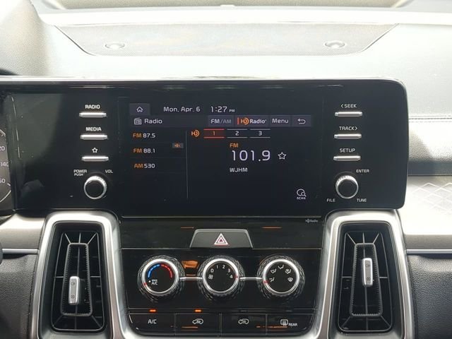 2021 Kia Sorento LX - Photo 20