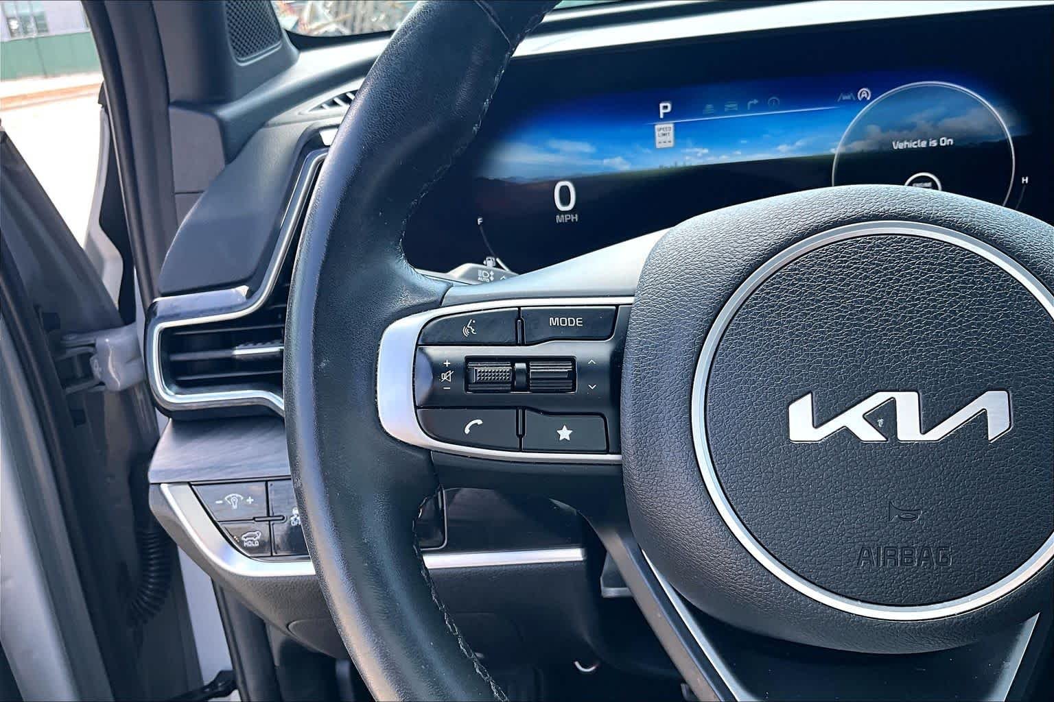 Used 2024 Wolf Gray/Ebony Black Roof Kia X-Pro image 21