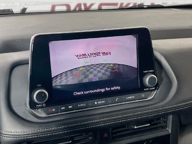 2025 Nissan Rogue SV - Photo 18