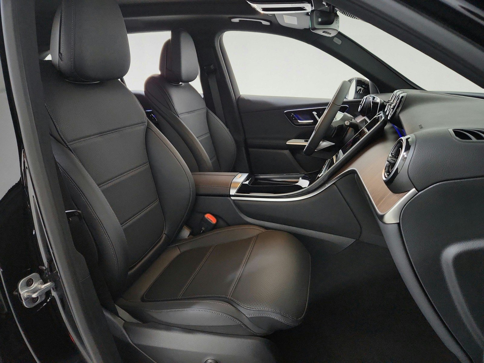 Certified Used 2026 Black Mercedes-Benz GLC 300 image 20