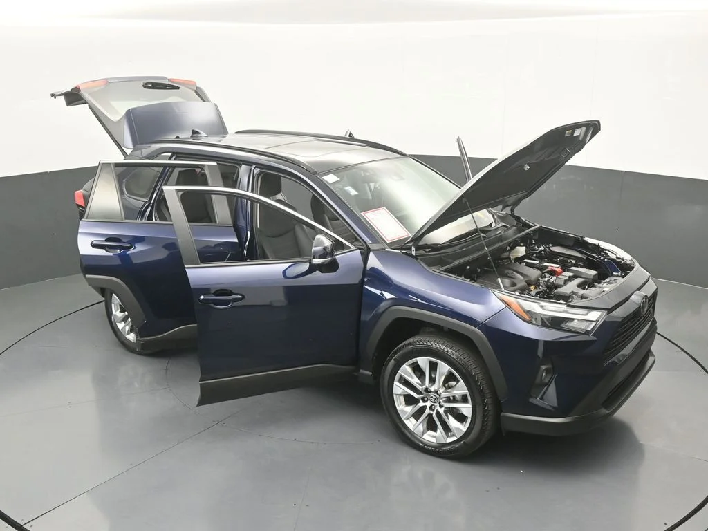 Used 2025 Blueprint Toyota XLE Premium image 71