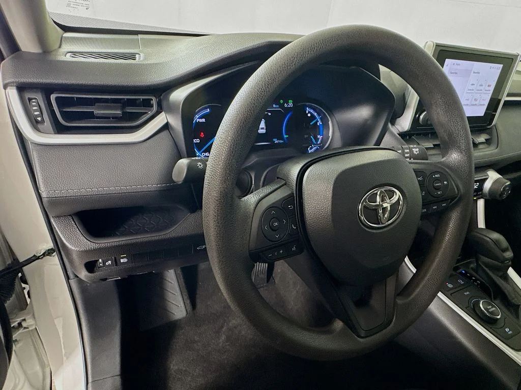 Used 2023 White Toyota XLE image 11