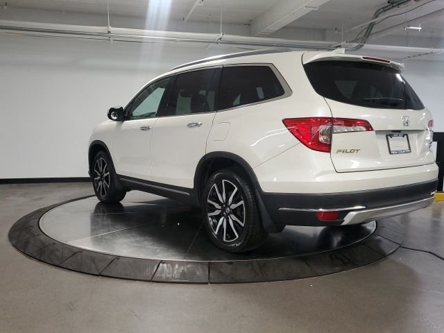 Used 2019 White Honda Touring image 7