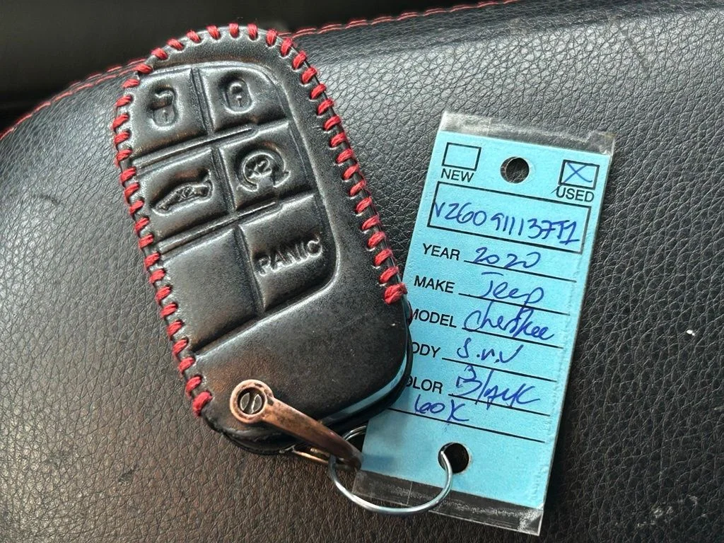 Used 2020 Black Jeep Limited image 41