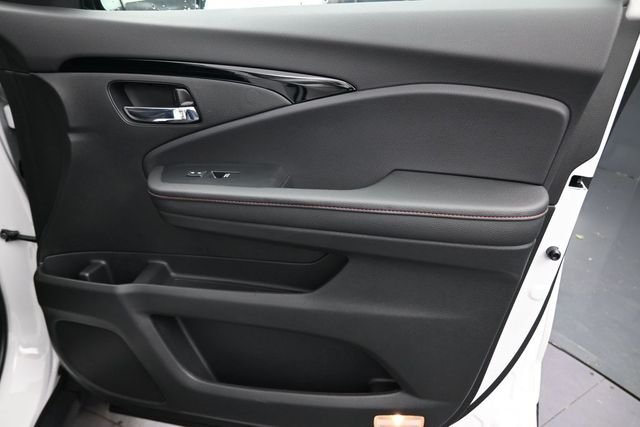 New 2026 Platinum White Pearl Honda Black Edition image 20