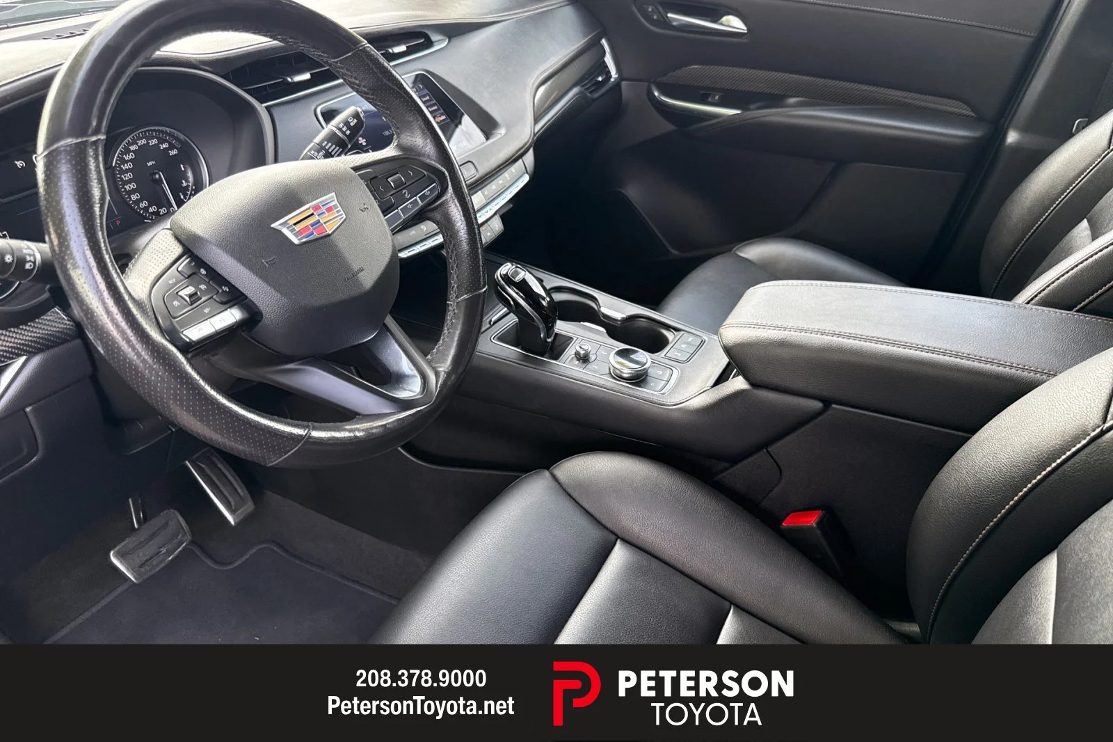 Used 2023  Cadillac Sport image 9