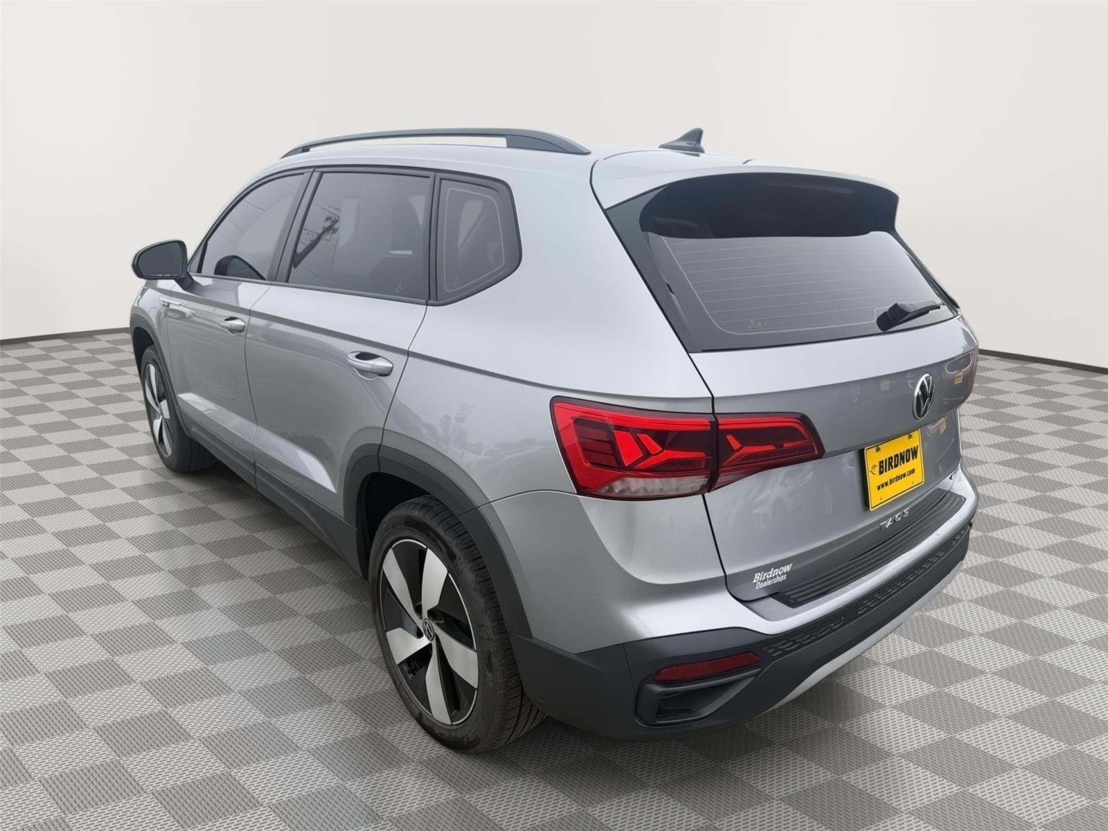 Used 2024 Pyrite Silver Metallic Volkswagen S image 3