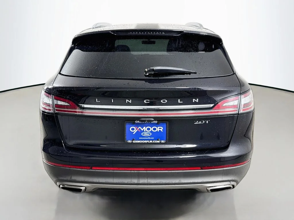 Used 2019 Infinite Black Metallic Lincoln Standard image 10