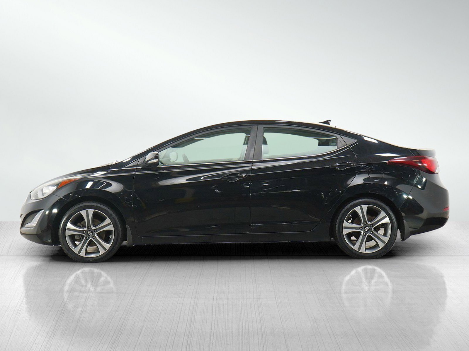 Used 2014 Hyundai Elantra Sport with VIN KMHDH4AH4EU144796 for sale in South Saint Paul, Minnesota