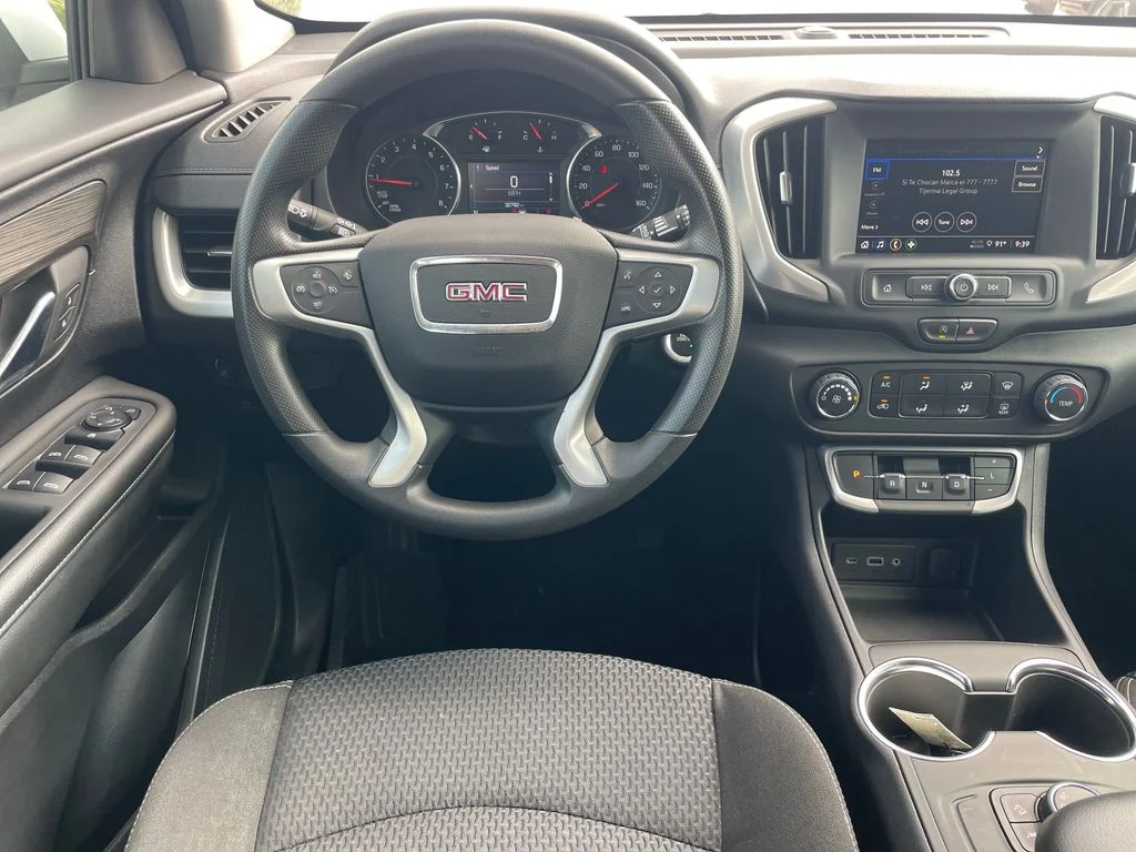Used 2024 White GMC SLE image 10