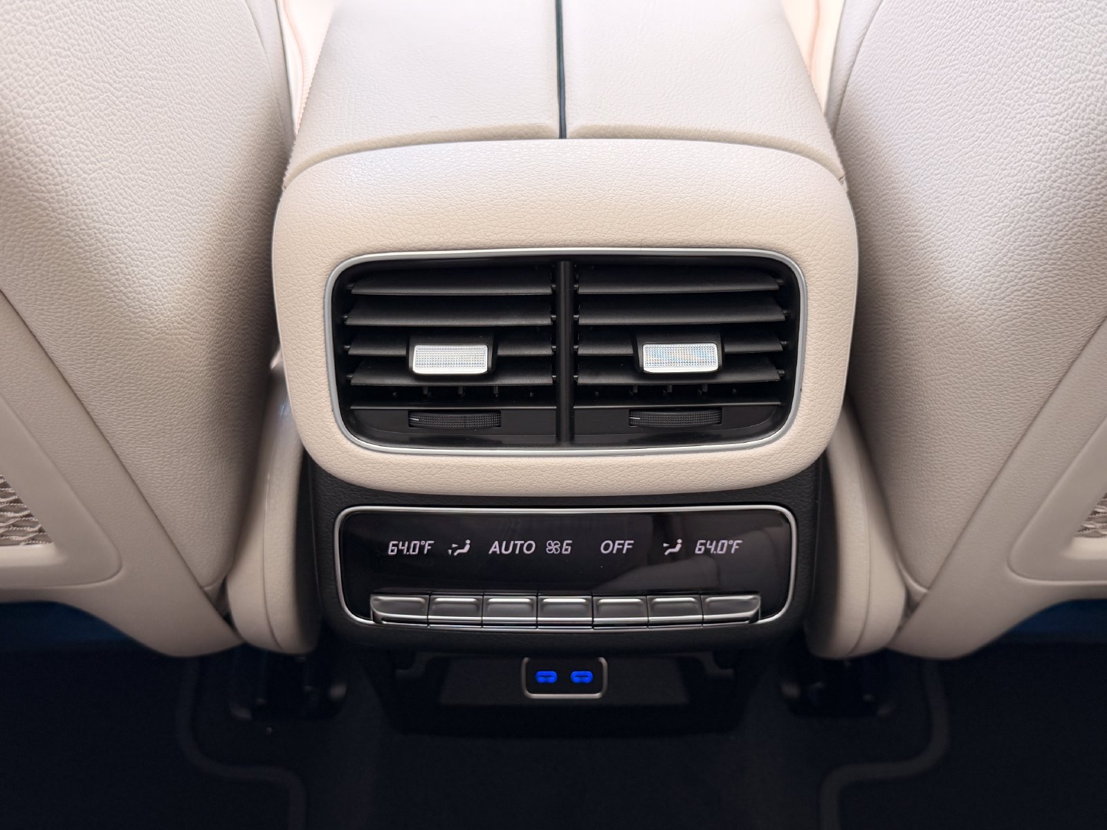 New 2027 White Mercedes-Benz GLS 450 image 16