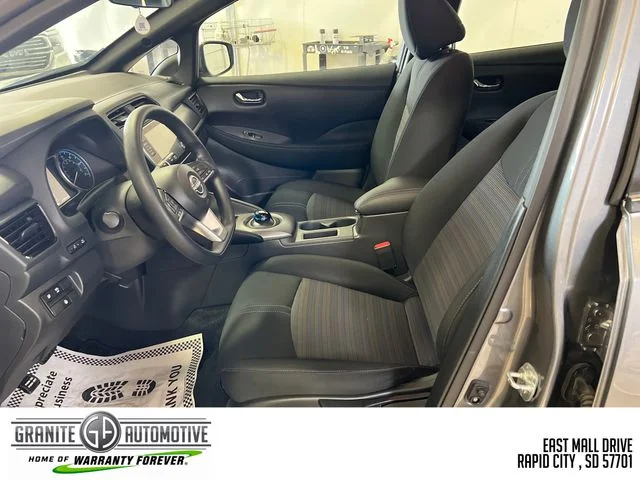 Used 2025 Gray Nissan S image 17