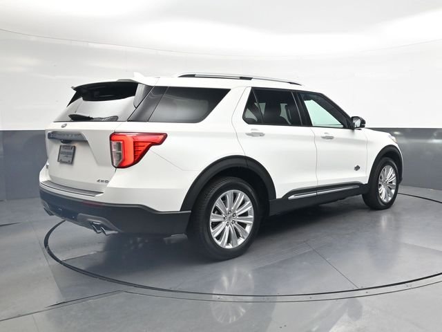 Used 2023 White Ford King Ranch image 4