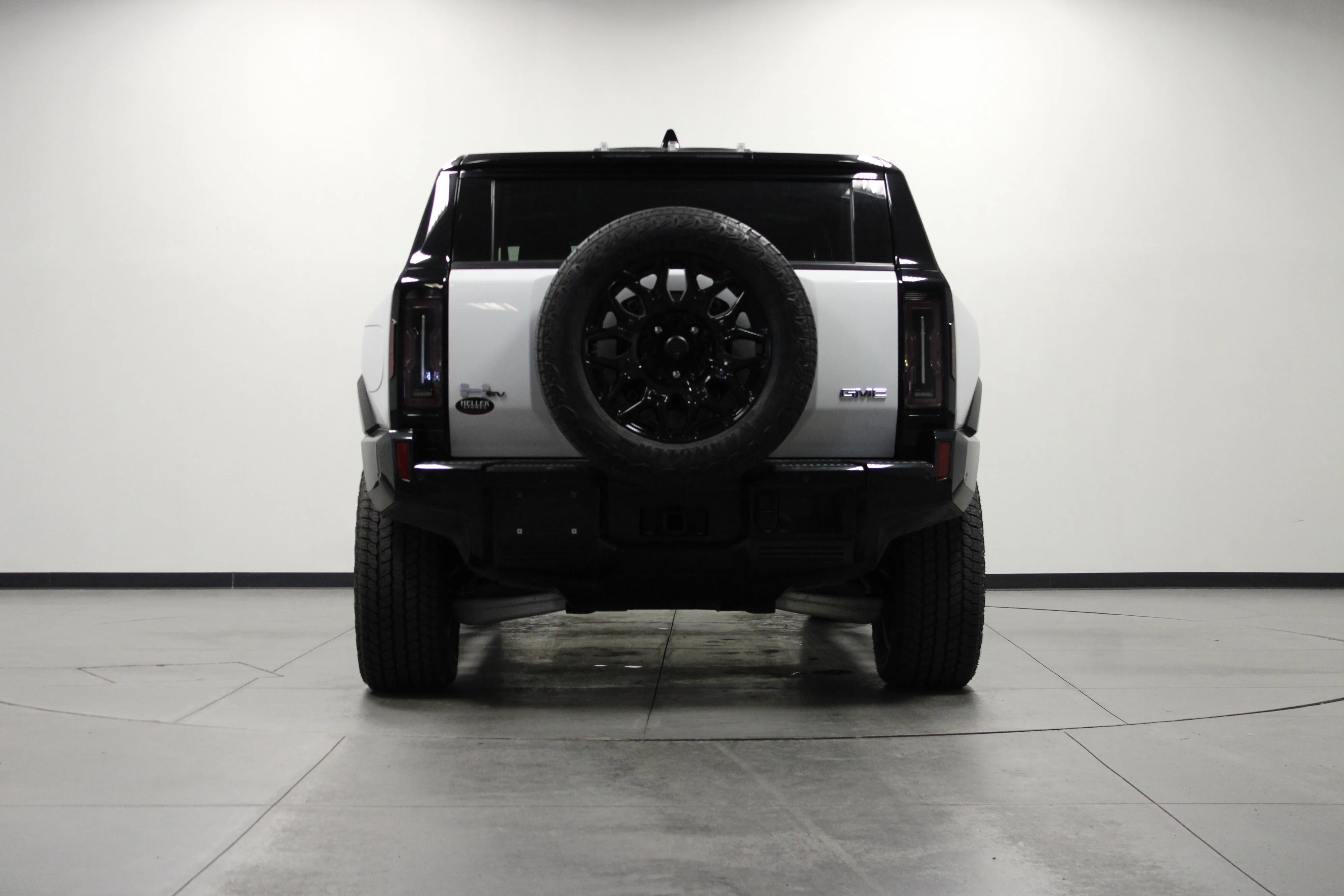 Used 2025 Interstellar White GMC 3X image 5