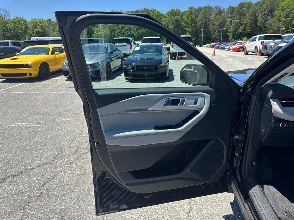 Used 2025 Black Ford Active image 25