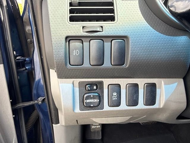 Used 2015 Blue Toyota PreRunner image 25