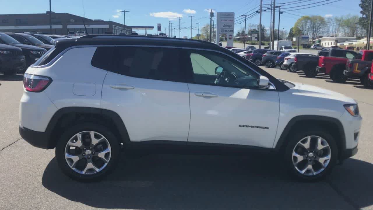 Used 2021 Pearl White Tri-Coat Jeep Limited image 9