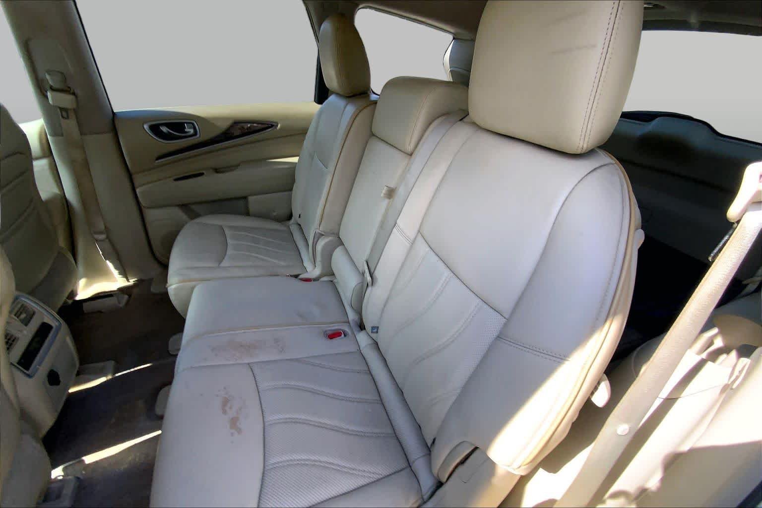 Used 2014 Moonlight White INFINITI  image 17