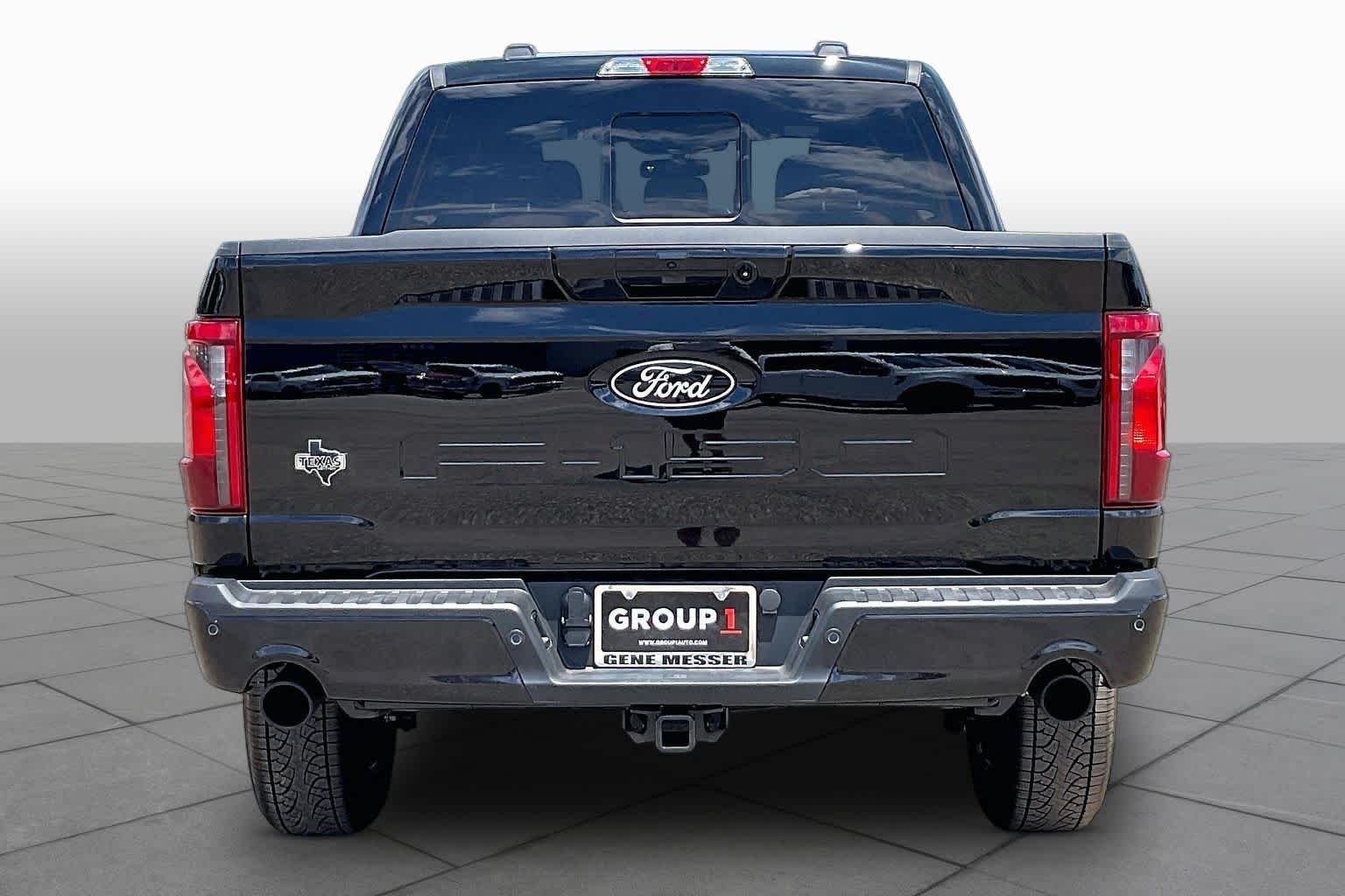 New 2026 Agate Black Metallic Ford XLT image 4