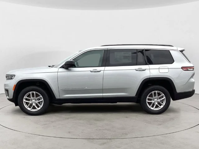 New 2026 Silver Jeep L LAREDO X 4X4 image 2