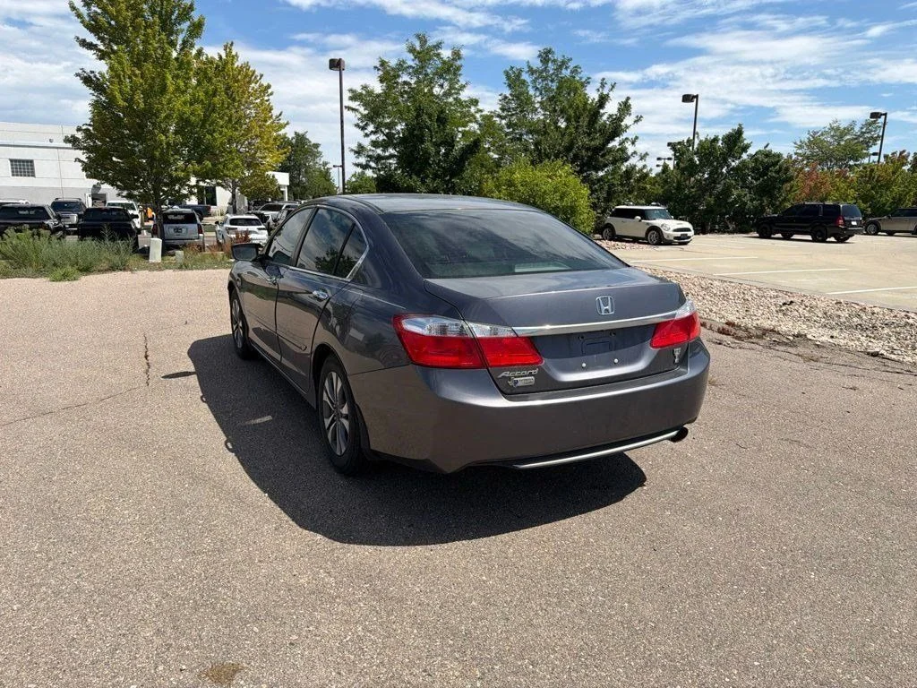 Used 2014  Honda LX image 3