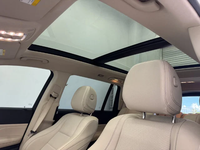 Certified Used 2023 MANUFAKTUR Diamond White Metallic Mercedes-Benz GLS 450 image 5