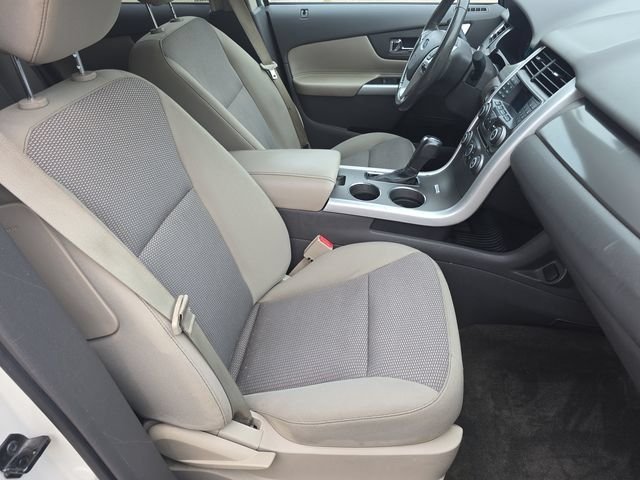 Used 2013 White Ford SEL image 38
