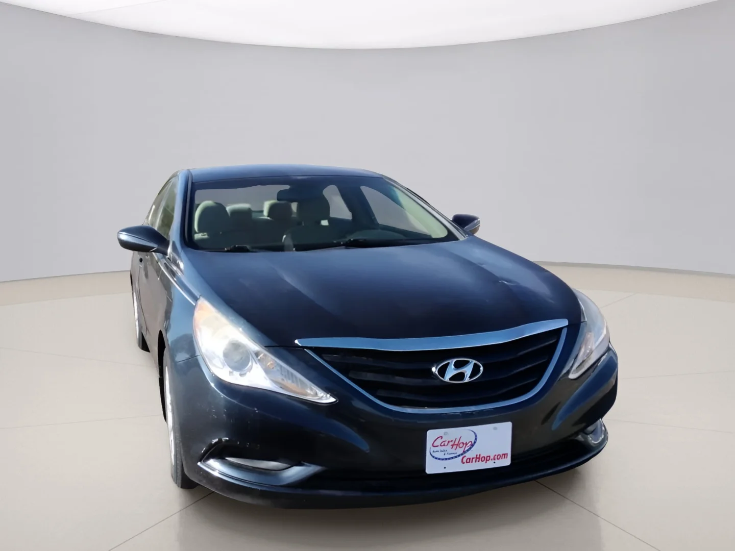 Used 2012 Gray Hyundai GLS image 2
