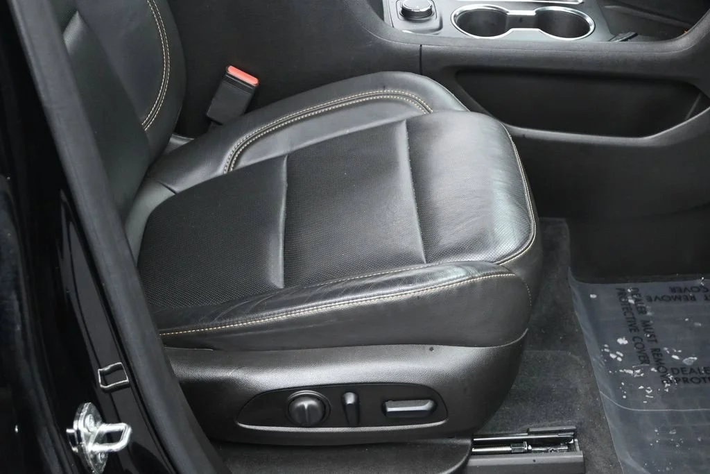Used 2021 Black Metallic Chevrolet Premier image 11