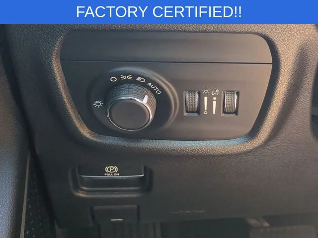 Used 2021 Black Jeep Altitude image 18