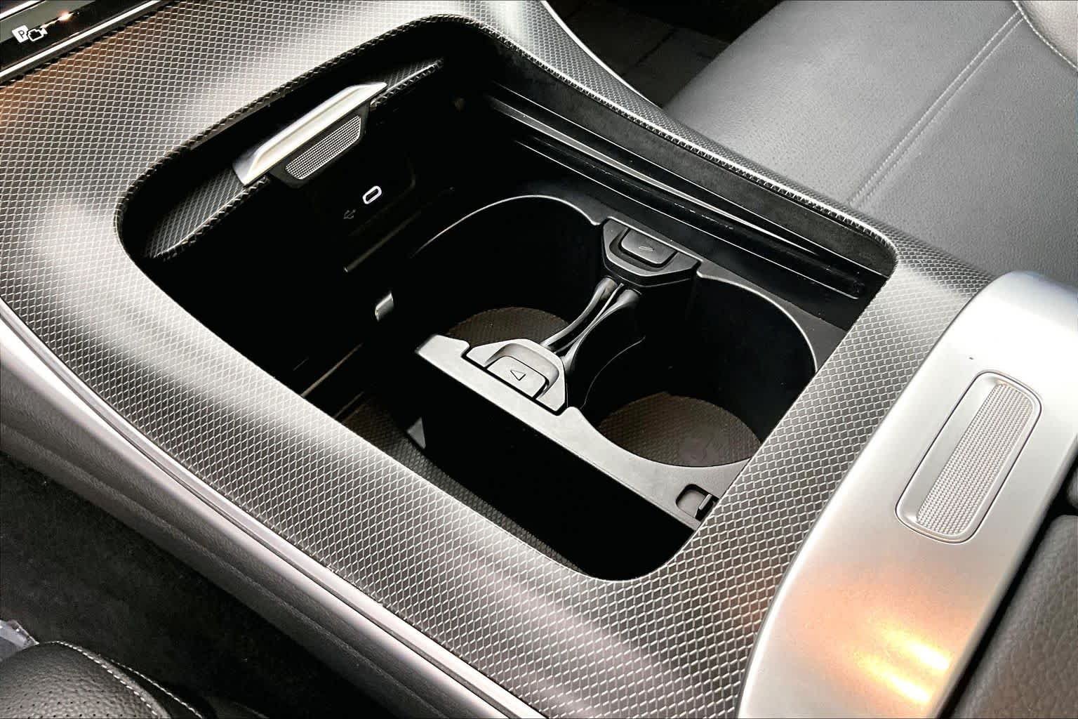 2024 Mercedes-Benz C-Class Sedan C 300 - Photo 27