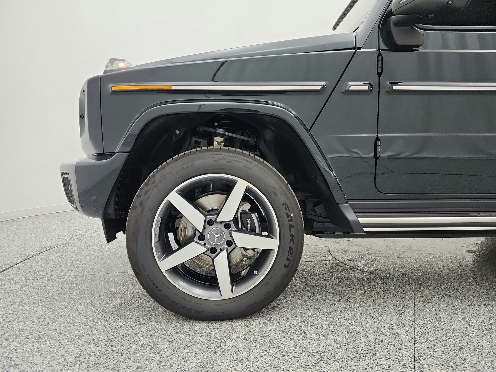 New 2027 Emerald Green Mercedes-Benz G 580e SUV image 13
